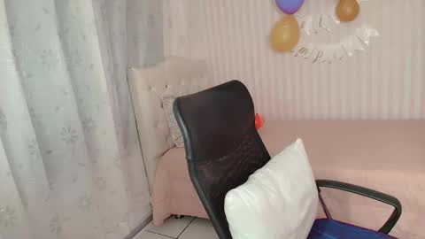 Larissas online show from 10.28.25