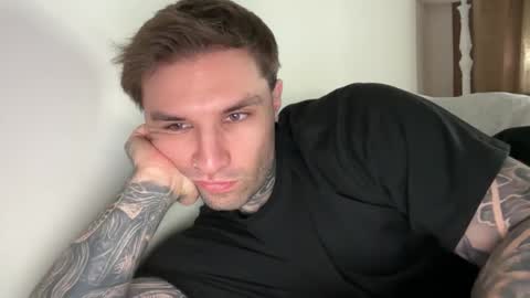 Snapshot of larsskeet chatting on 02.08.26 larsskeet online show from 02.08.26