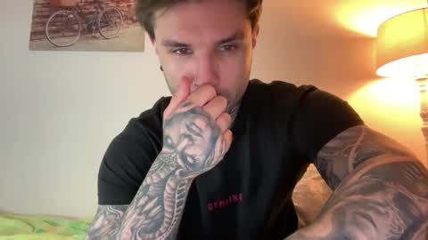 Snapshot of larsskeet chatting on 02.23.26 larsskeet online show from 02.23.26