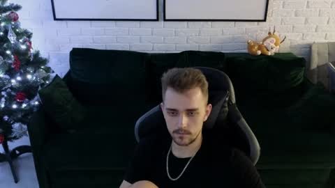 Snapshot of larstar01 chatting on 12.08.24 Lars online show from 12.08.24