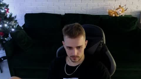 Snapshot of larstar01 chatting on 12.19.24 Lars online show from 12.19.24