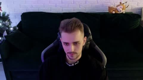 Snapshot of larstar01 chatting on 12.23.24 Lars online show from 12.23.24