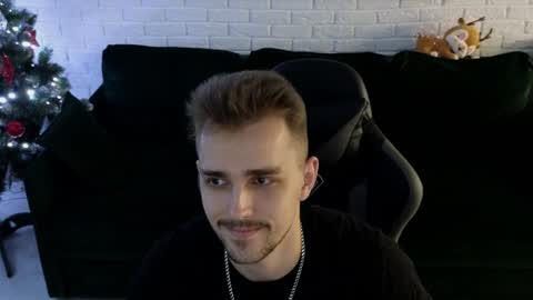 Snapshot of larstar01 chatting on 12.27.24 Lars online show from 12.27.24