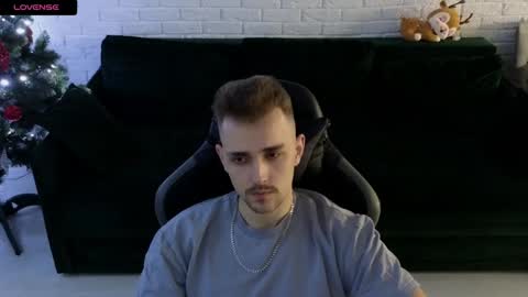 Snapshot of larstar01 chatting on 12.31.24 Lars online show from 12.31.24