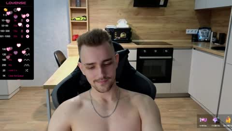 Snapshot of larstar01 chatting on 01.25.25 Lars online show from 01.25.25