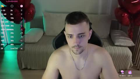 Snapshot of larstar01 chatting on 10.05.25 Lars online show from 10.05.25