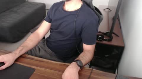 latexdave84 online show from 10.27.25