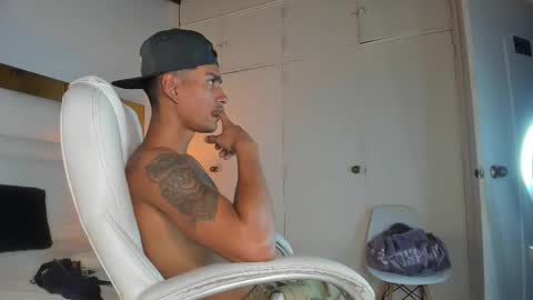 Johana y Santiago online show from 02.13.25