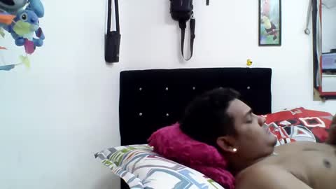Snapshot of latin_curiousxxx chatting on 09.11.25 latin_curiousxxx online show from 09.11.25