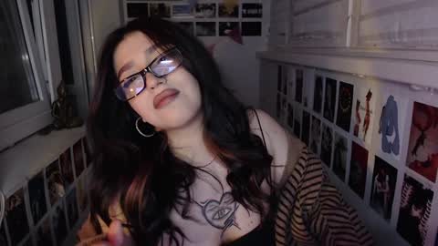 miiiiiiaaaa online show from 01.25.25