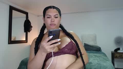 FLOR SALVAJE online show from 10.05.25