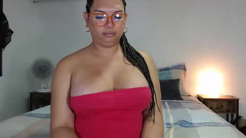 FLOR SALVAJE online show from 11.12.25