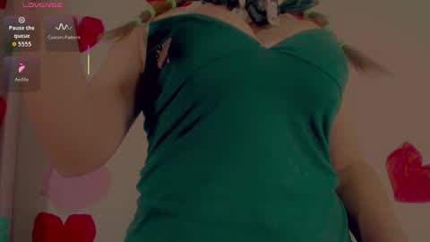 Snapshot of latinagood chatting on 02.10.26 paula online show from 02.10.26