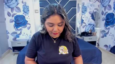 Snapshot of latinaholequeen chatting on 10.09.25 EMMA   online show from 10.09.25