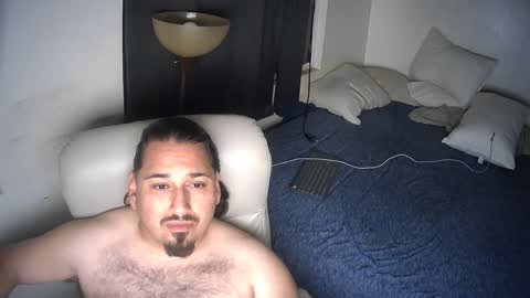 Snapshot of latinbb3030 chatting on 10.13.25 LatinoBB online show from 10.13.25