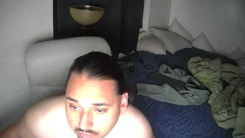 Snapshot of latinbb3030 chatting on 10.24.25 LatinoBB online show from 10.24.25