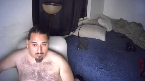 Snapshot of latinbb3030 chatting on 10.26.25 LatinoBB online show from 10.26.25