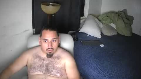 Snapshot of latinbb3030 chatting on 10.29.25 LatinoBB online show from 10.29.25