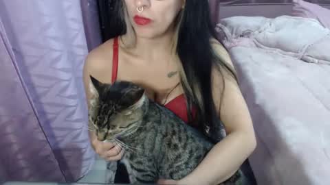 latinboobs23 online show from 12.20.24