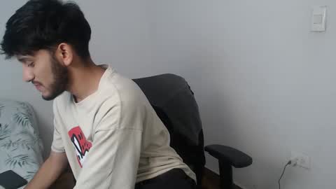 Snapshot of latinbunny7779 chatting on 12.14.24 camilo online show from 12.14.24