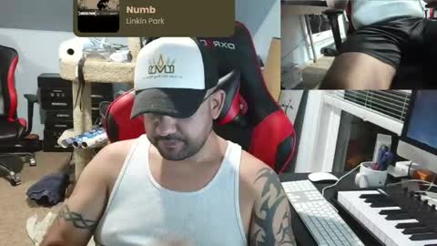 LatinLover83 online show from 04.21.26