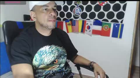 Snapshot of latinmartin254 chatting on 06.21.26 latinmartin254 online show from 06.21.26