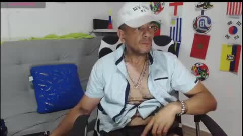 Snapshot of latinmartin254 chatting on 06.29.26 latinmartin254 online show from 06.29.26