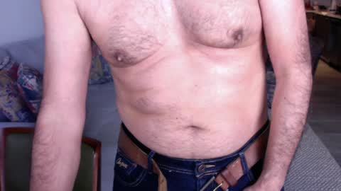 Snapshot of latinnous chatting on 12.17.24 QS - INDEPENDENT MODEL online show from 12.17.24