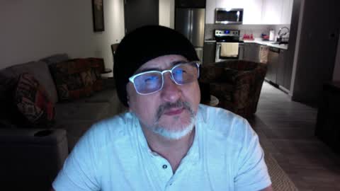 Snapshot of latinnous chatting on 02.02.25 QS - INDEPENDENT MODEL online show from 02.02.25