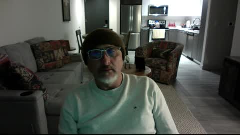 Snapshot of latinnous chatting on 02.17.25 QS - INDEPENDENT MODEL online show from 02.17.25