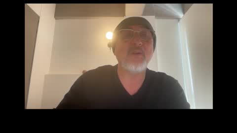 Snapshot of latinnous chatting on 09.08.25 QS - INDEPENDENT MODEL online show from 09.08.25