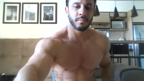 latino_rodri online show from 06.18.26