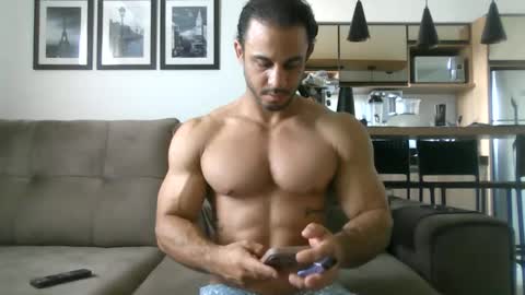 latino_rodri online show from 06.24.26
