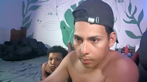 latinos2411 online show from 06.05.26