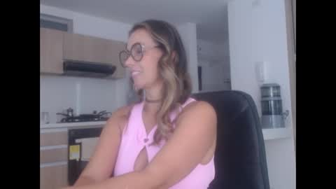 latinpaprika online show from 11.23.25