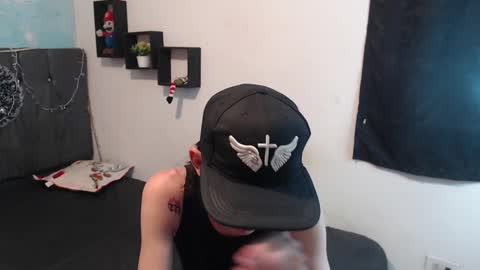 Snapshot of latins_boys_20 chatting on 12.04.24 NICK online show from 12.04.24