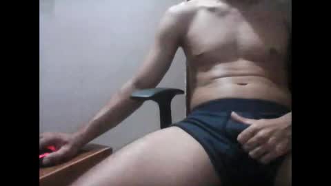 Snapshot of latintropikal chatting on 02.19.25 Latin Flow online show from 02.19.25