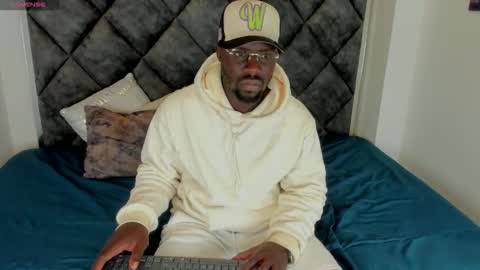 LEANDRO online show from 09.20.25