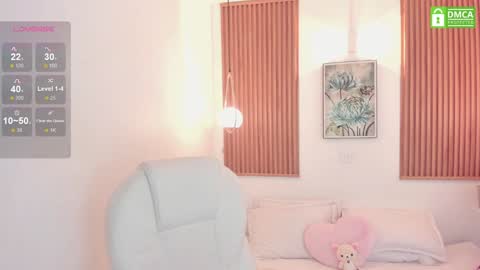 Snapshot of laukyubey chatting on 12.11.24 Laukyubey online show from 12.11.24