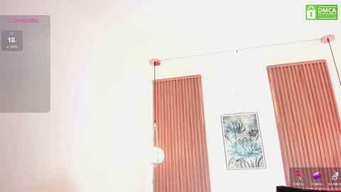 Snapshot of laukyubey chatting on 12.16.24 Laukyubey online show from 12.16.24