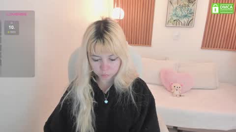 Snapshot of laukyubey chatting on 01.07.25 Laukyubey online show from 01.07.25