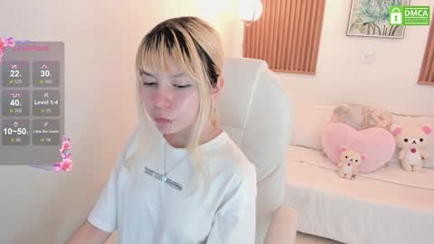 Snapshot of laukyubey chatting on 01.22.25 Laukyubey online show from 01.22.25