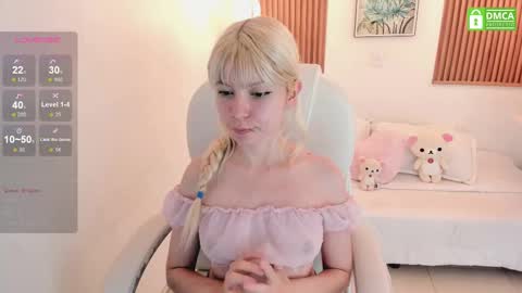 Snapshot of laukyubey chatting on 02.09.25 Laukyubey online show from 02.09.25