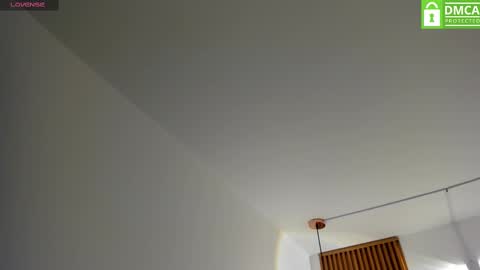 Snapshot of laukyubey chatting on 02.10.25 Laukyubey online show from 02.10.25