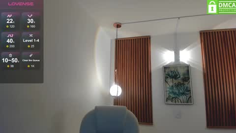 Snapshot of laukyubey chatting on 02.11.25 Laukyubey online show from 02.11.25