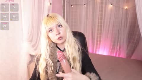 laukyubey1 online show from 01.14.26