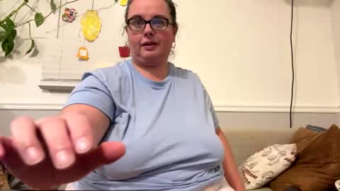 LauLauMa online show from 12.31.24