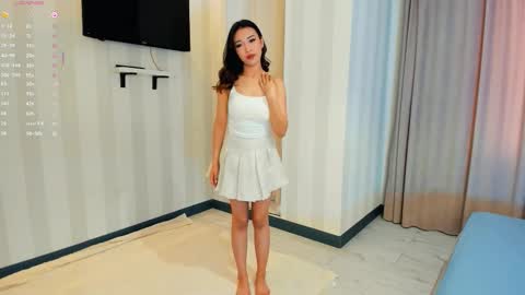 Snapshot of laumalove chatting on 02.17.26 Lauma online show from 02.17.26