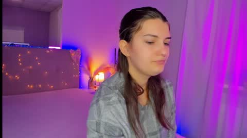 Laura online show from 04.04.26