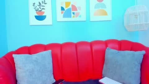 Snapshot of laura_aristizabal_19 chatting on 01.17.25 Laura online show from 01.17.25